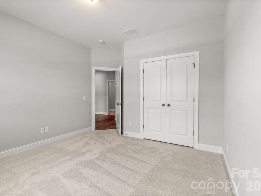000 Pinnacle Parkway, Union Mills, NC 28167.  MLS# CAR4405947, YatesRealty ID 40143. 