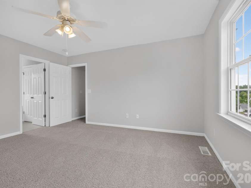 373 Sailway Road, Winston Salem, NC 27127.  MLS# CAR4406802, YatesRealty ID 40145. 