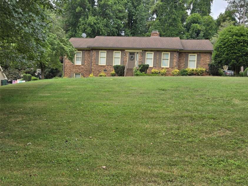 1671 Kensington Circle, Newton, NC 28658.  MLS# CAR4407999, YatesRealty ID 40147. 