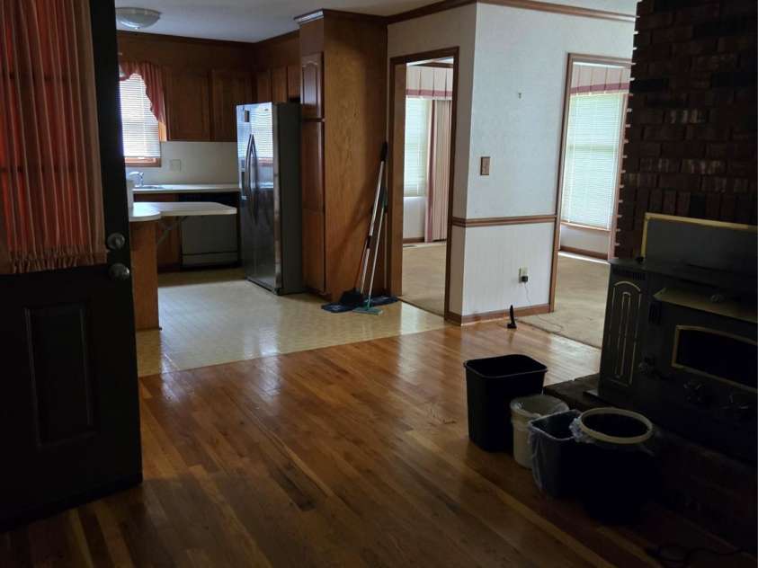 1671 Kensington Circle, Newton, NC 28658.  MLS# CAR4407999, YatesRealty ID 40147. 