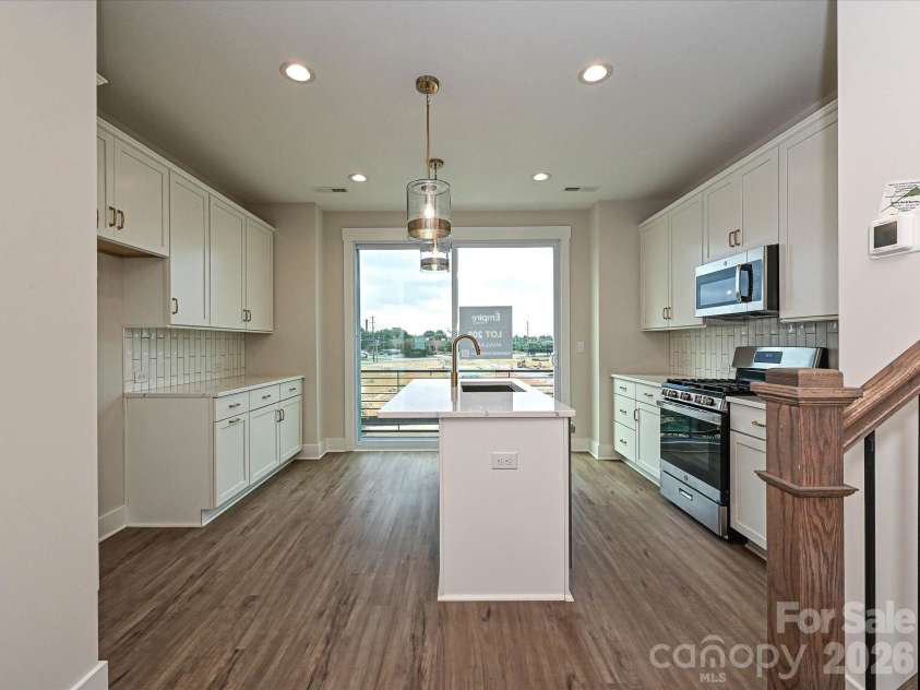 1611 Polk Street, Charlotte, NC 28206.  MLS# CAR4207832, YatesRealty ID 4015. Kitchen
