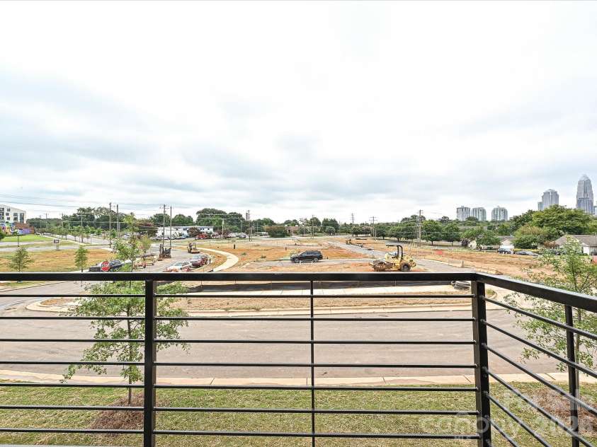 1611 Polk Street, Charlotte, NC 28206.  MLS# CAR4207832, YatesRealty ID 4015. Kitchen Terrace