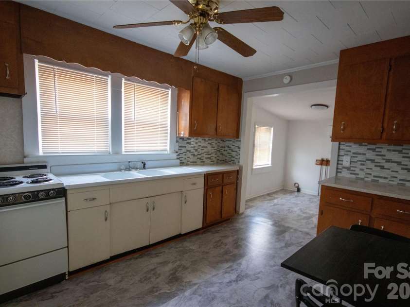 231 Cedar Valley Road, Hudson, NC 28638.  MLS# CAR4335238, YatesRealty ID 4015. 