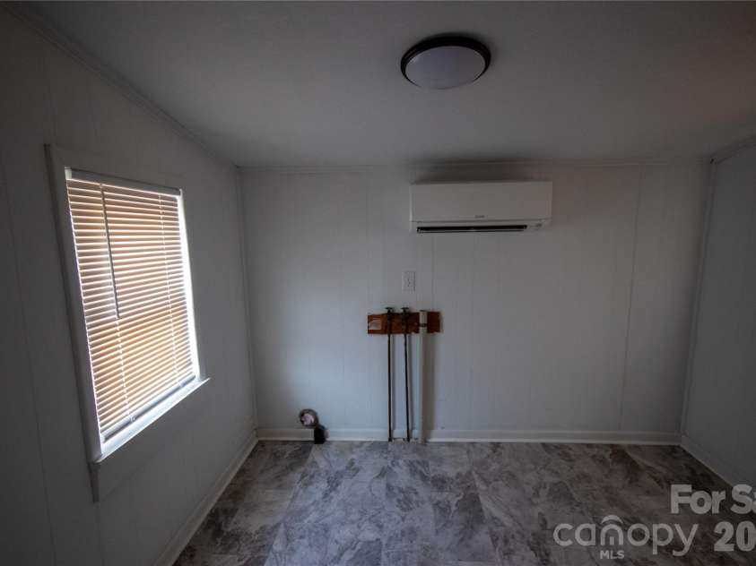 231 Cedar Valley Road, Hudson, NC 28638.  MLS# CAR4335238, YatesRealty ID 4015. Laundry Room