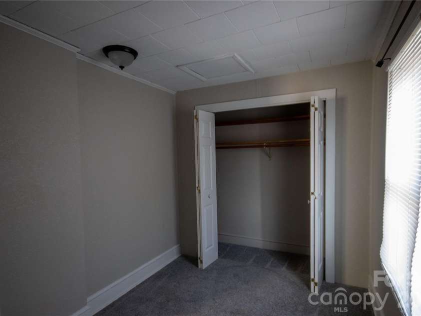 231 Cedar Valley Road, Hudson, NC 28638.  MLS# CAR4335238, YatesRealty ID 4015. Primary Bedroom w/Full Closet