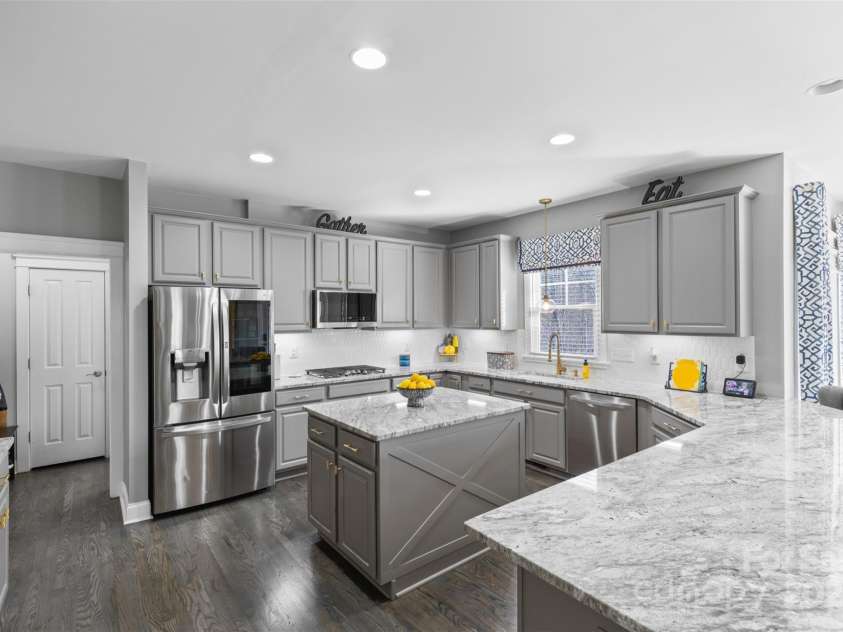 3203 Thayer Drive, Waxhaw, NC 28173.  MLS# CAR4235050, YatesRealty ID 4015. 