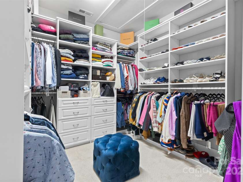 3203 Thayer Drive, Waxhaw, NC 28173.  MLS# CAR4235050, YatesRealty ID 4015. 