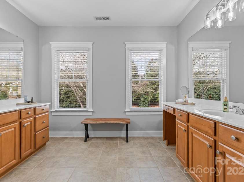 3203 Thayer Drive, Waxhaw, NC 28173.  MLS# CAR4235050, YatesRealty ID 4015. 