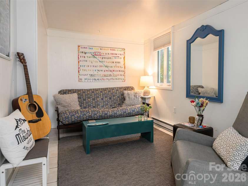 174 Pearson Drive, Asheville, NC 28801.  MLS# CAR4408400, YatesRealty ID 40150. 