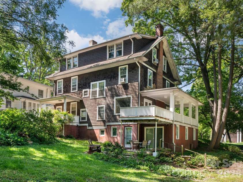 174 Pearson Drive, Asheville, NC 28801.  MLS# CAR4408400, YatesRealty ID 40150. 