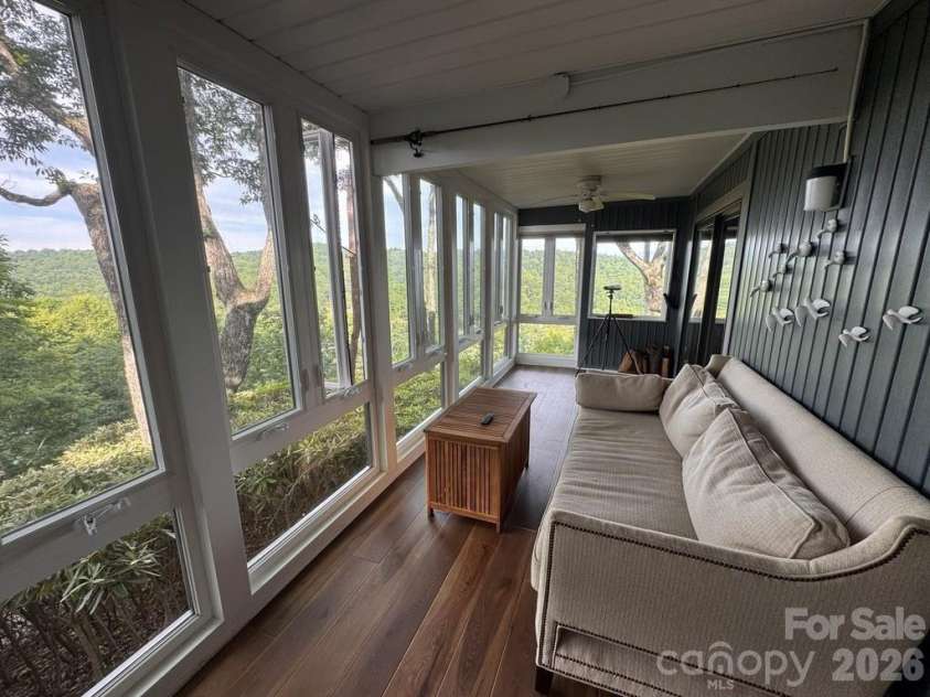 298 Tinequa Drive, Brevard, NC 28712.  MLS# CAR4407943, YatesRealty ID 40153. 