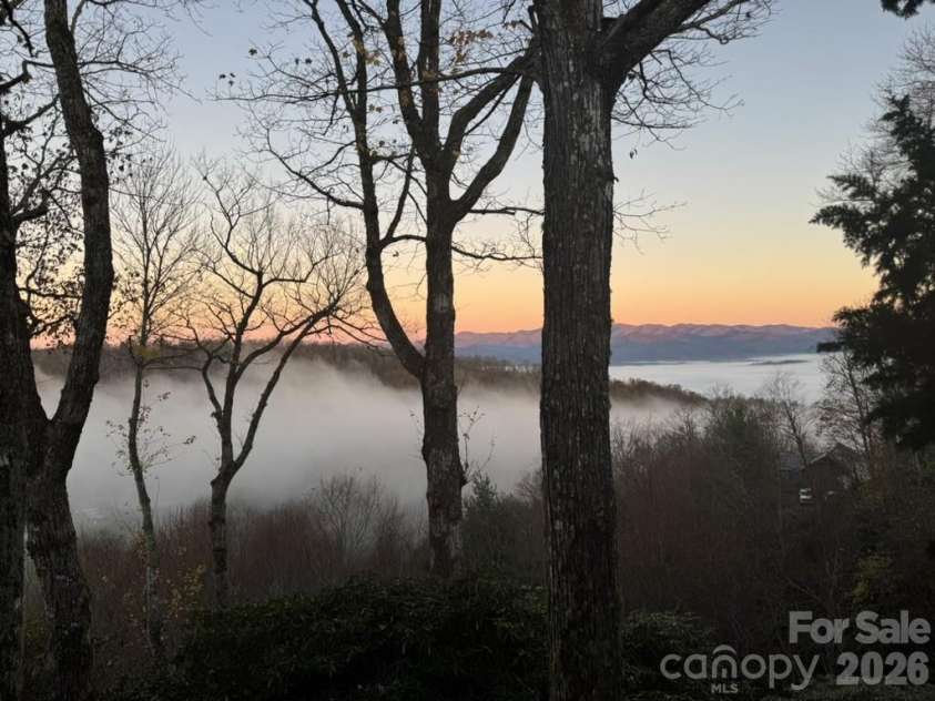298 Tinequa Drive, Brevard, NC 28712.  MLS# CAR4407943, YatesRealty ID 40153. 