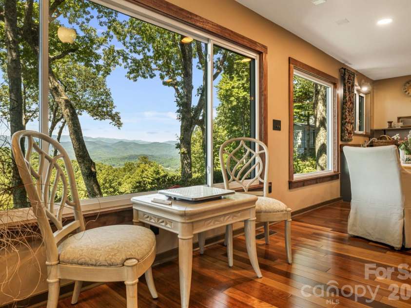 298 Tinequa Drive, Brevard, NC 28712.  MLS# CAR4407943, YatesRealty ID 40153. 