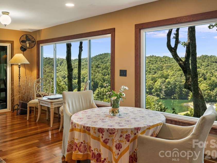 298 Tinequa Drive, Brevard, NC 28712.  MLS# CAR4407943, YatesRealty ID 40153. 