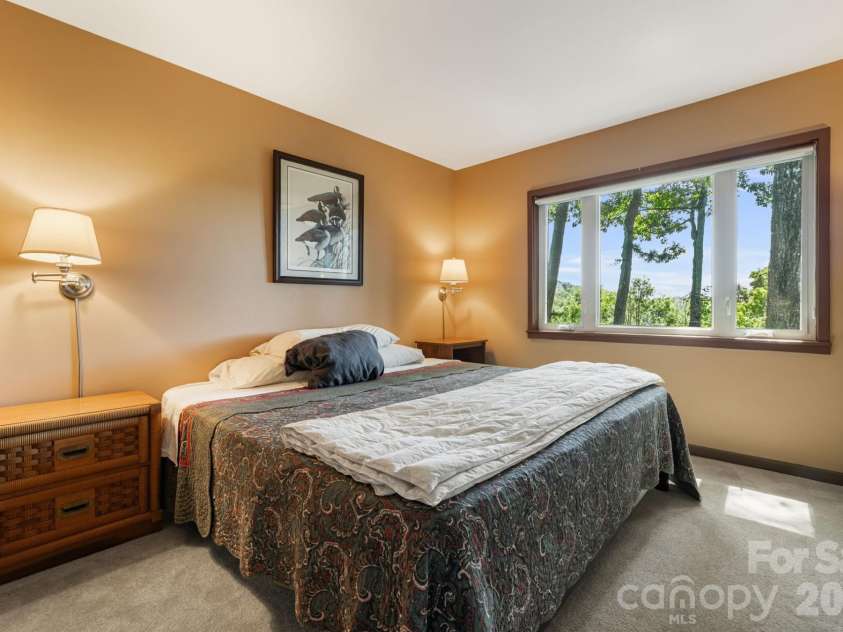 298 Tinequa Drive, Brevard, NC 28712.  MLS# CAR4407943, YatesRealty ID 40153. 