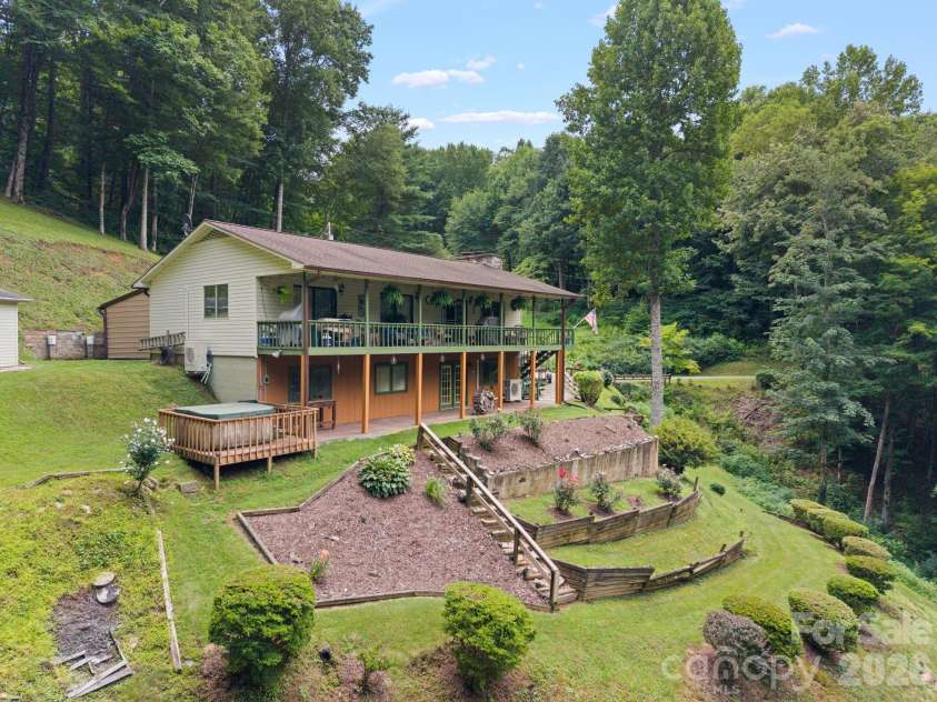 275 Knob Hill Estates Road, Sylva, NC 28779.  MLS# CAR4406505, YatesRealty ID 40155. 