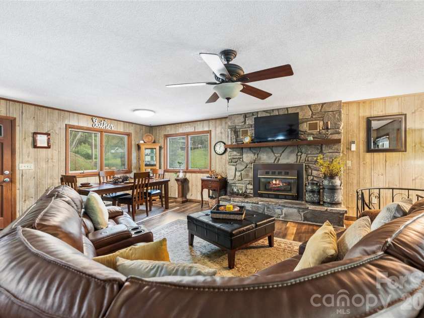 275 Knob Hill Estates Road, Sylva, NC 28779.  MLS# CAR4406505, YatesRealty ID 40155. 