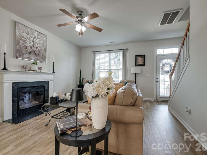 4816 Eagle Creek Drive, Charlotte, NC 28269.  MLS# CAR4405607, YatesRealty ID 40156. 