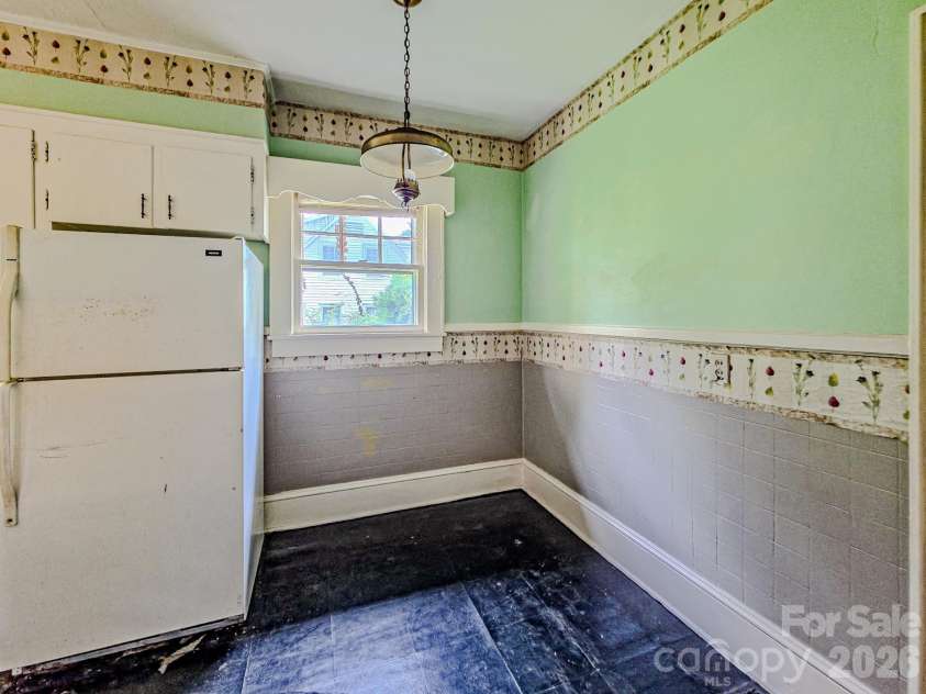 154 Broadway Street, Forest City, NC 28043.  MLS# CAR4406158, YatesRealty ID 40157. 