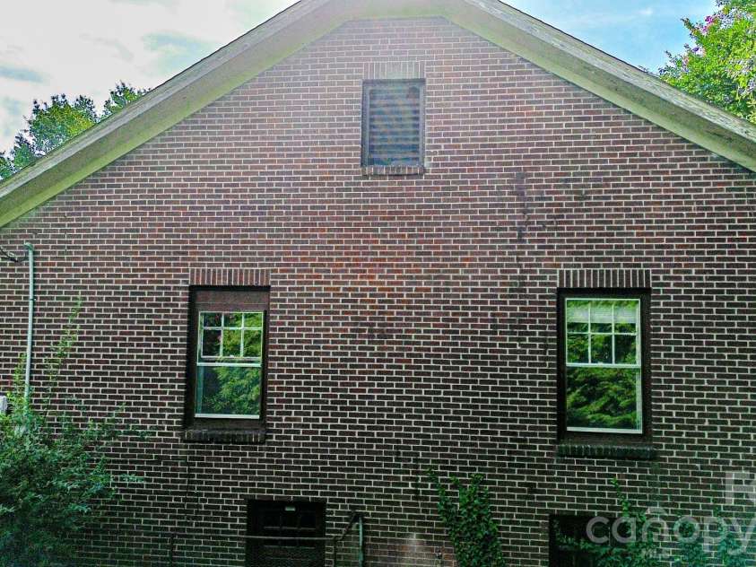 154 Broadway Street, Forest City, NC 28043.  MLS# CAR4406158, YatesRealty ID 40157. 