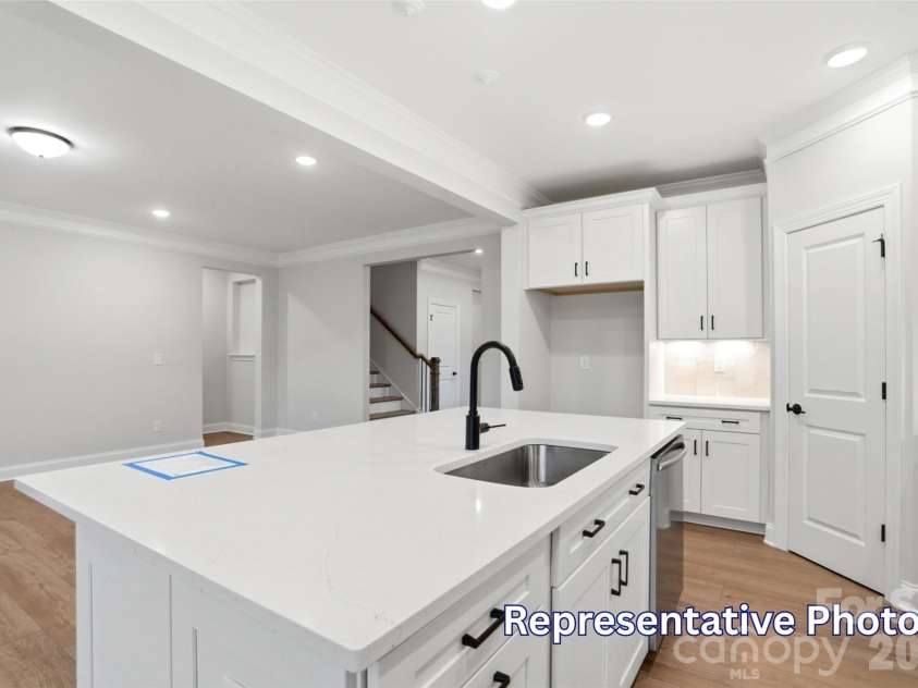 1061 Tradition Club Street, York, SC 29745.  MLS# CAR4408137, YatesRealty ID 40158. Kitchen