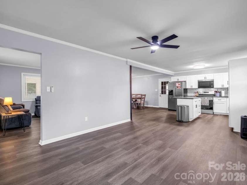 2044 Helen Drive, Gastonia, NC 28054.  MLS# CAR4407254, YatesRealty ID 40159. 