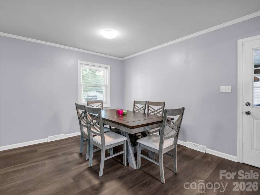 2044 Helen Drive, Gastonia, NC 28054.  MLS# CAR4407254, YatesRealty ID 40159. 