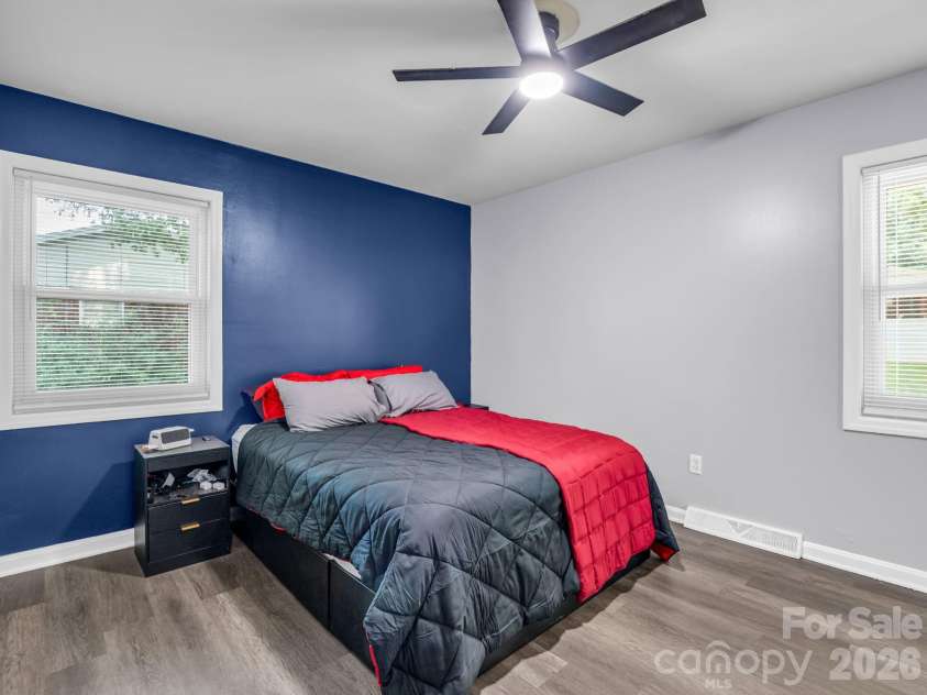 2044 Helen Drive, Gastonia, NC 28054.  MLS# CAR4407254, YatesRealty ID 40159. 