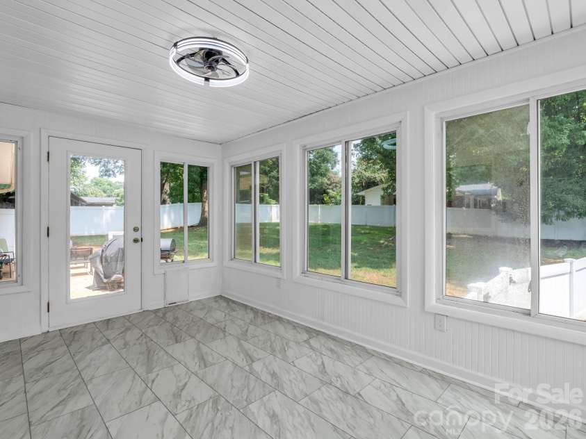 2044 Helen Drive, Gastonia, NC 28054.  MLS# CAR4407254, YatesRealty ID 40159. 