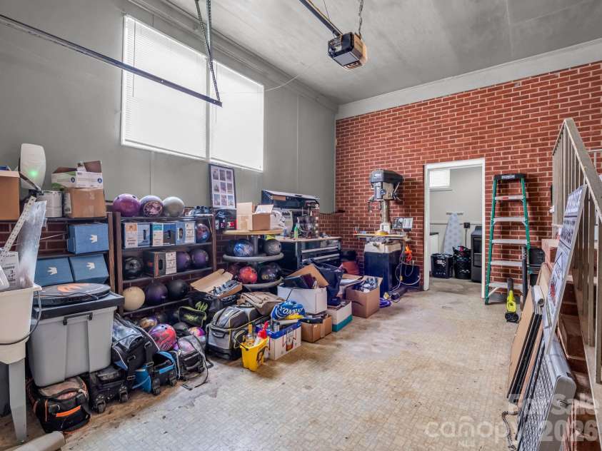 2044 Helen Drive, Gastonia, NC 28054.  MLS# CAR4407254, YatesRealty ID 40159. 