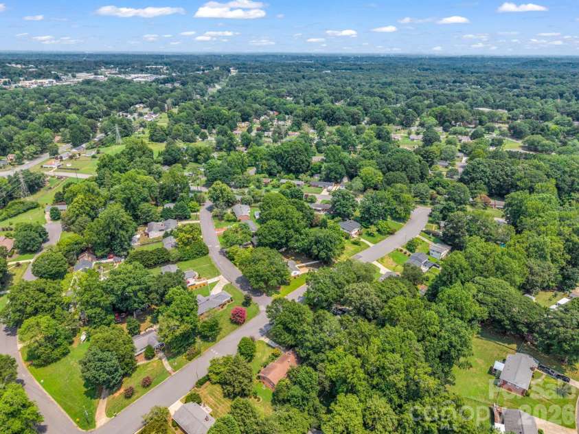 2044 Helen Drive, Gastonia, NC 28054.  MLS# CAR4407254, YatesRealty ID 40159. 