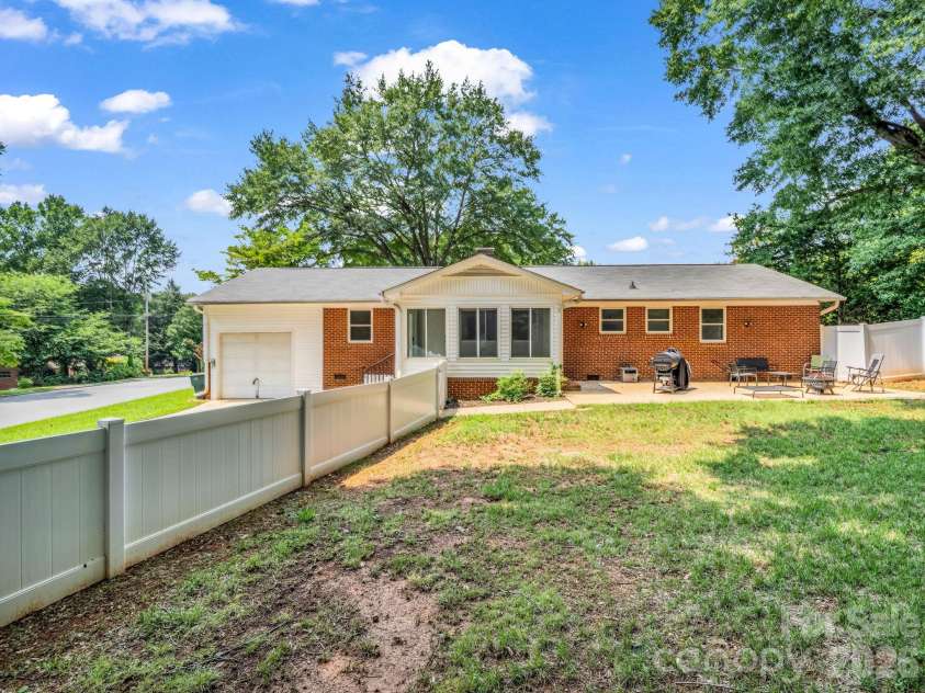 2044 Helen Drive, Gastonia, NC 28054.  MLS# CAR4407254, YatesRealty ID 40159. 
