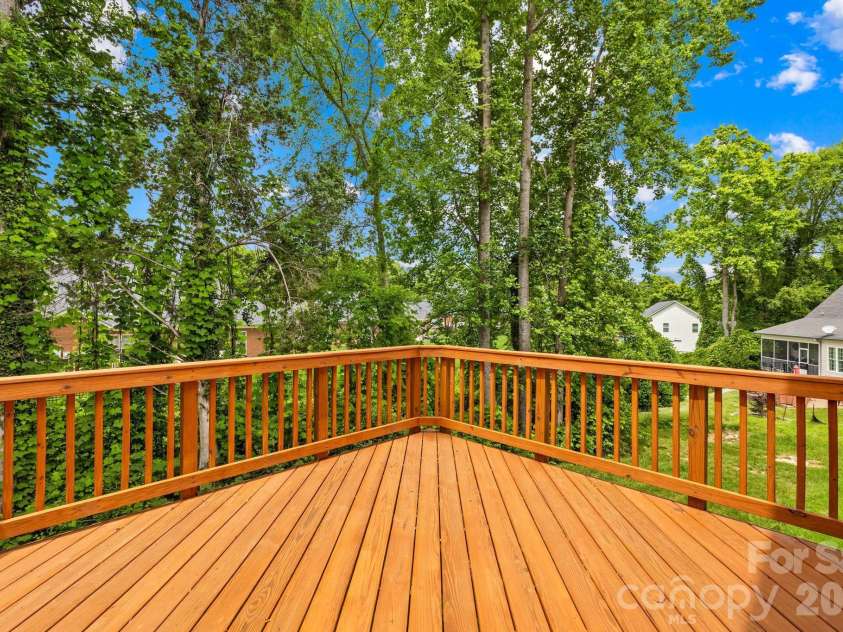 106 Kirsche Court, Mooresville, NC 28115.  MLS# CAR4253398, YatesRealty ID 4016. 