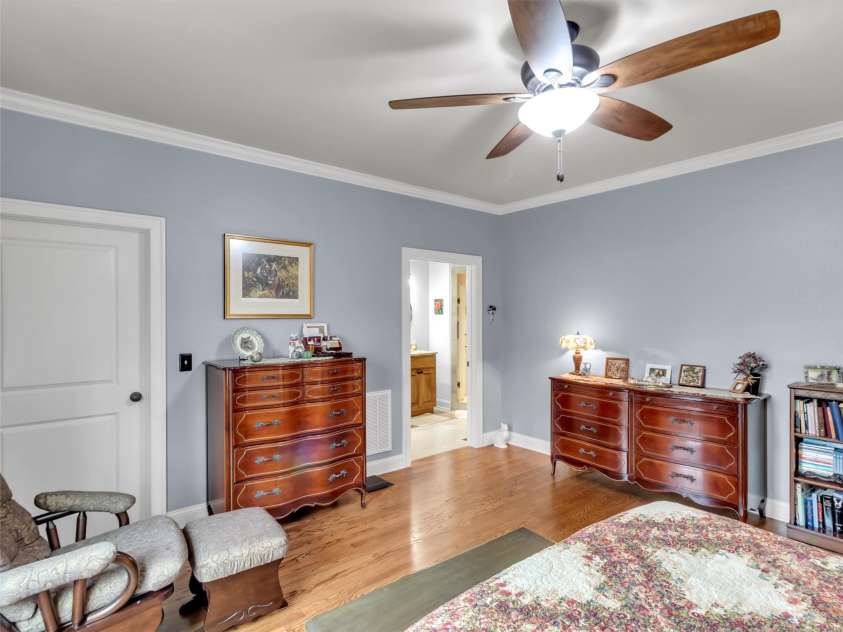 178 Sapphire Place, Clyde, NC 28721.  MLS# CAR4235049, YatesRealty ID 4016. 