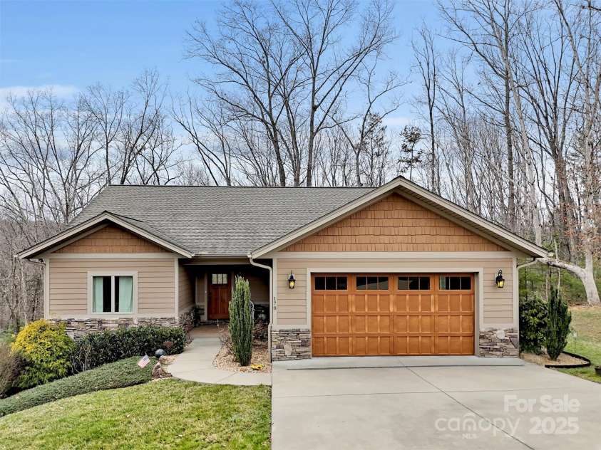 178 Sapphire Place, Clyde, NC 28721.  MLS# CAR4235049, YatesRealty ID 4016. Beautiful Curb Appeal