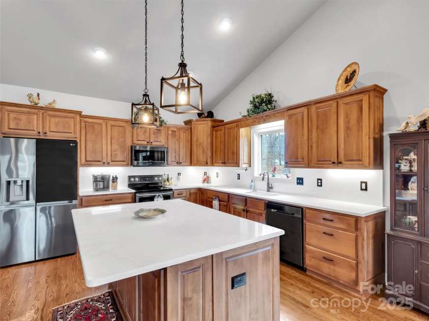 178 Sapphire Place, Clyde, NC 28721.  MLS# CAR4235049, YatesRealty ID 4016. Large Island
