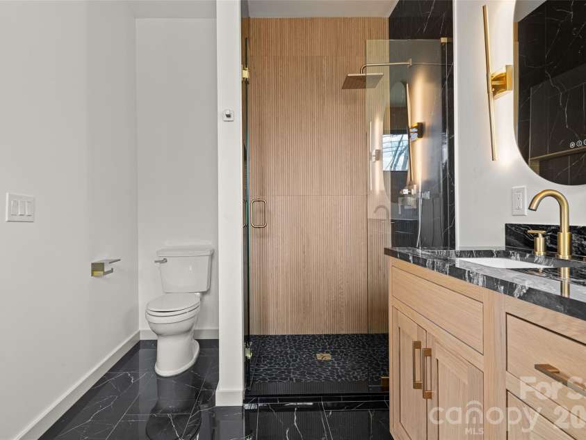 6 Scott Meadows Drive, Asheville, NC 28806.  MLS# CAR4343197, YatesRealty ID 4016. 