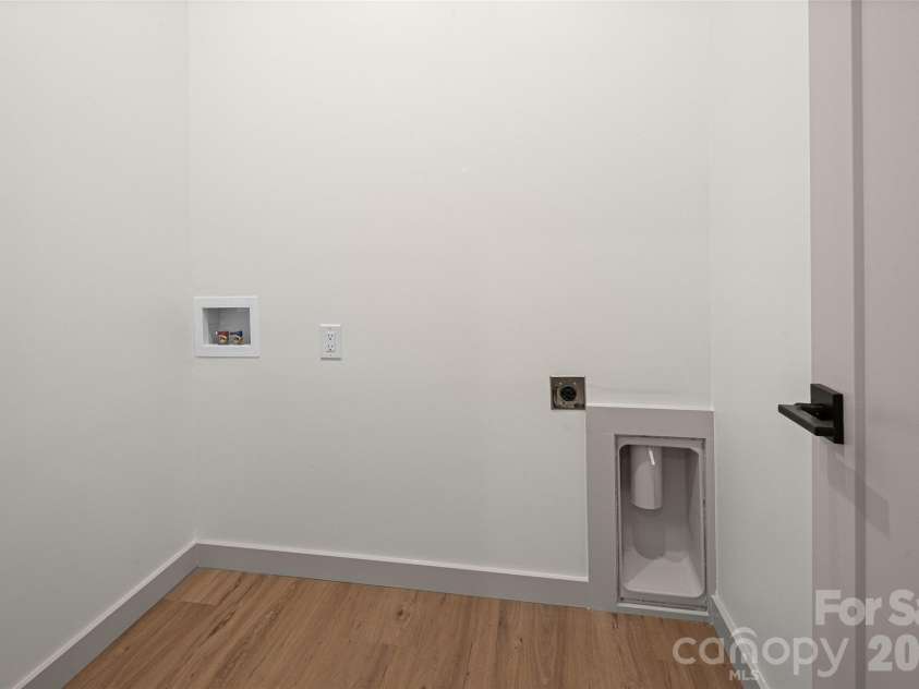 6 Scott Meadows Drive, Asheville, NC 28806.  MLS# CAR4343197, YatesRealty ID 4016. 