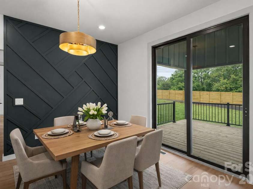 6 Scott Meadows Drive, Asheville, NC 28806.  MLS# CAR4343197, YatesRealty ID 4016. Virtually staged furniture 