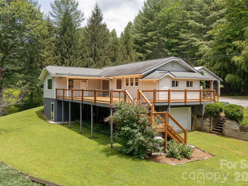 788 Old NC 280 Highway, Pisgah Forest, NC 28768.  MLS# CAR4405413, YatesRealty ID 4017. 