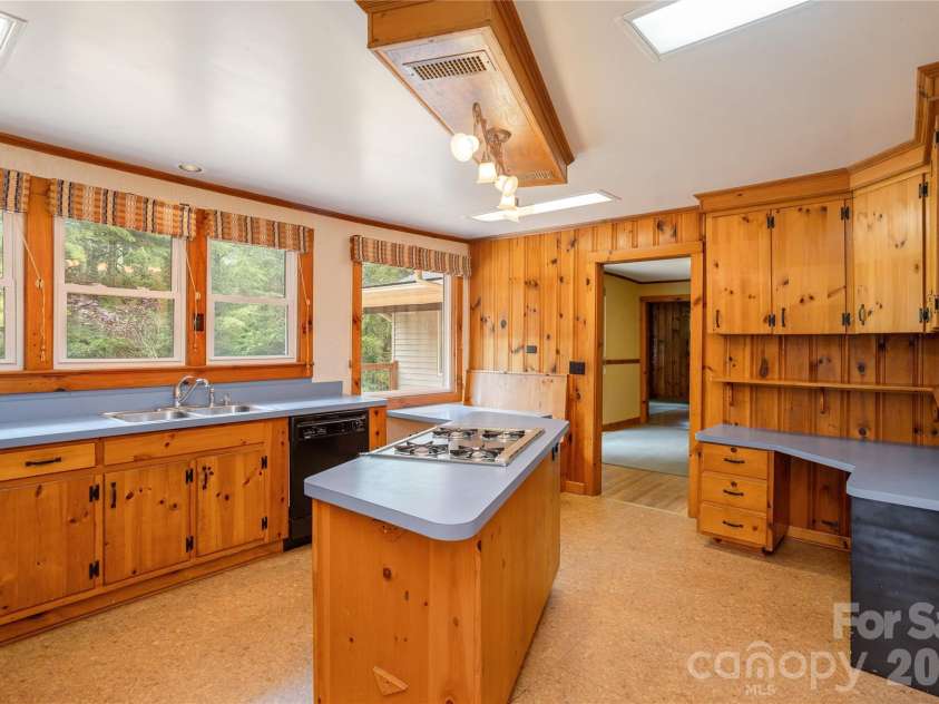 788 Old NC 280 Highway, Pisgah Forest, NC 28768.  MLS# CAR4405413, YatesRealty ID 4017. 