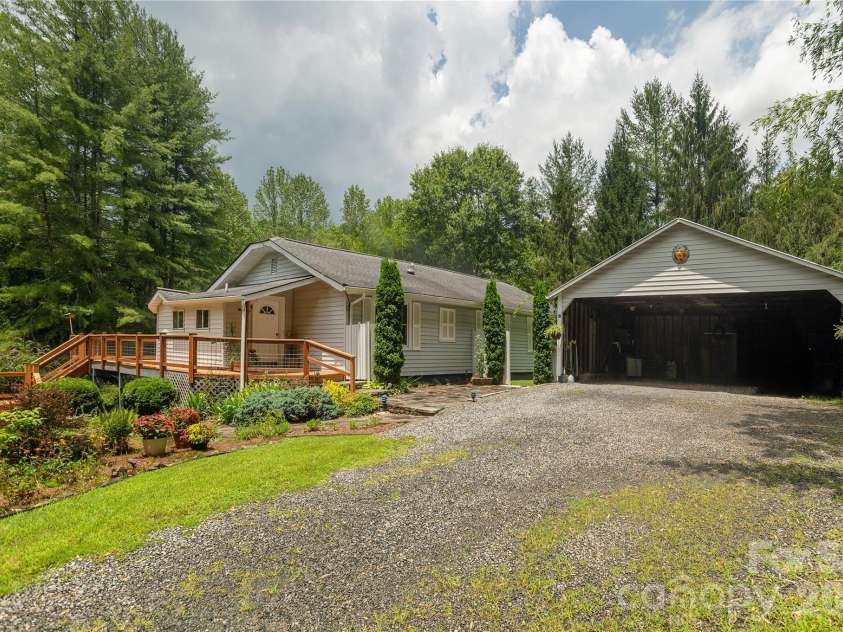 788 Old NC 280 Highway, Pisgah Forest, NC 28768.  MLS# CAR4405413, YatesRealty ID 4017. 