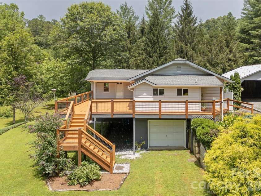 788 Old NC 280 Highway, Pisgah Forest, NC 28768.  MLS# CAR4405413, YatesRealty ID 4017. 
