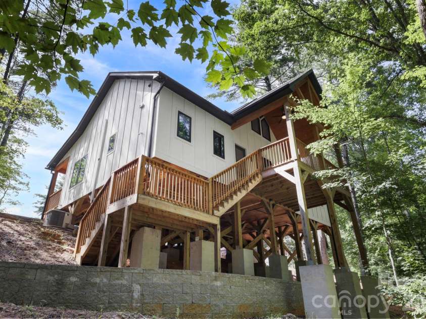 338 Hawks Terrace, Lake Lure, NC 28746.  MLS# CAR4406577, YatesRealty ID 40173. 