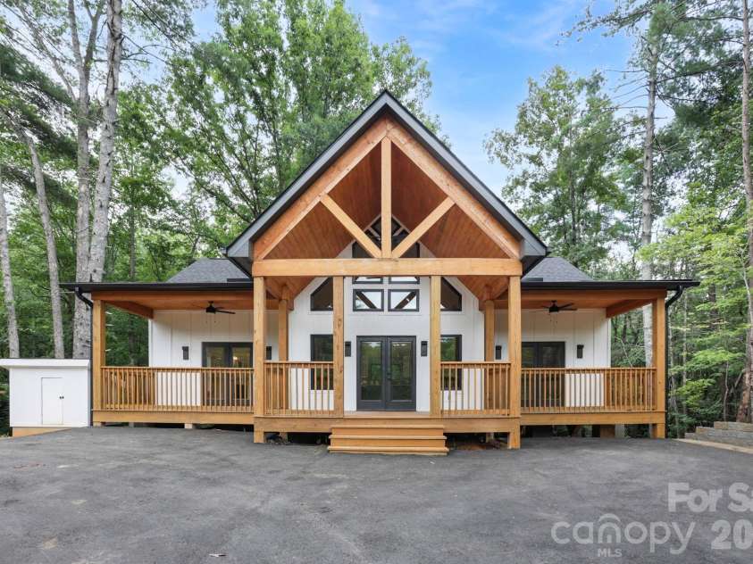 338 Hawks Terrace, Lake Lure, NC 28746.  MLS# CAR4406577, YatesRealty ID 40173. 