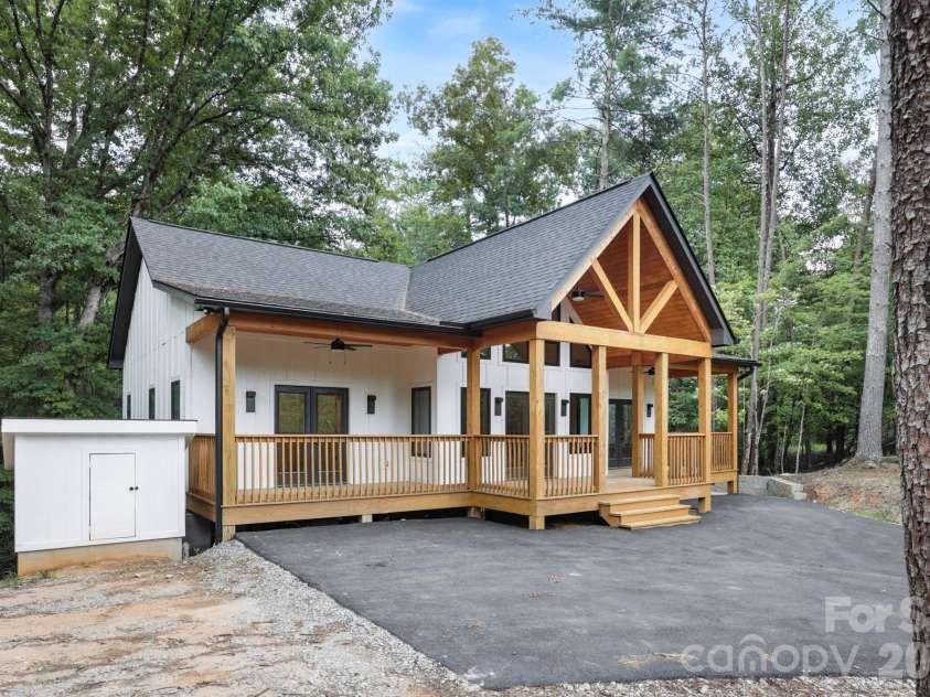 338 Hawks Terrace, Lake Lure, NC 28746.  MLS# CAR4406577, YatesRealty ID 40173. 