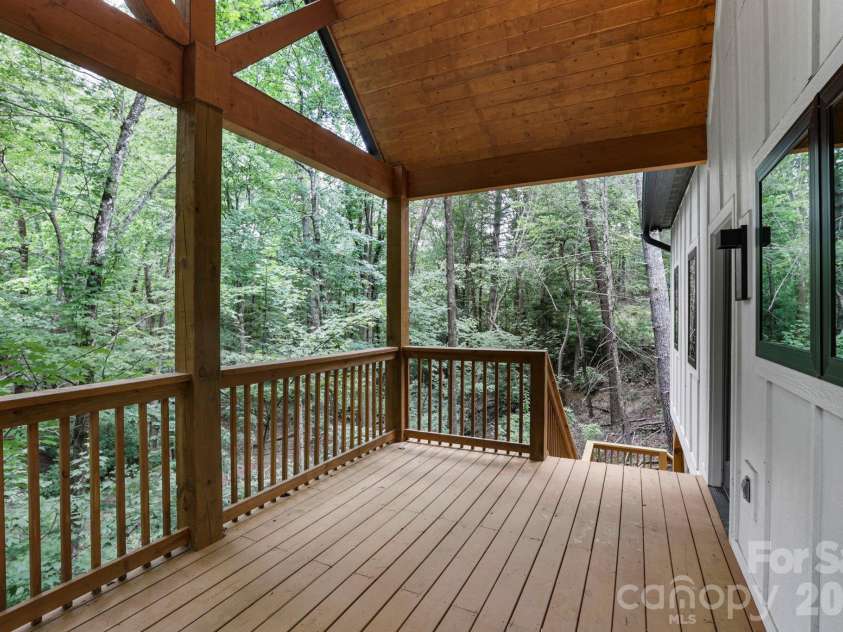 338 Hawks Terrace, Lake Lure, NC 28746.  MLS# CAR4406577, YatesRealty ID 40173. 