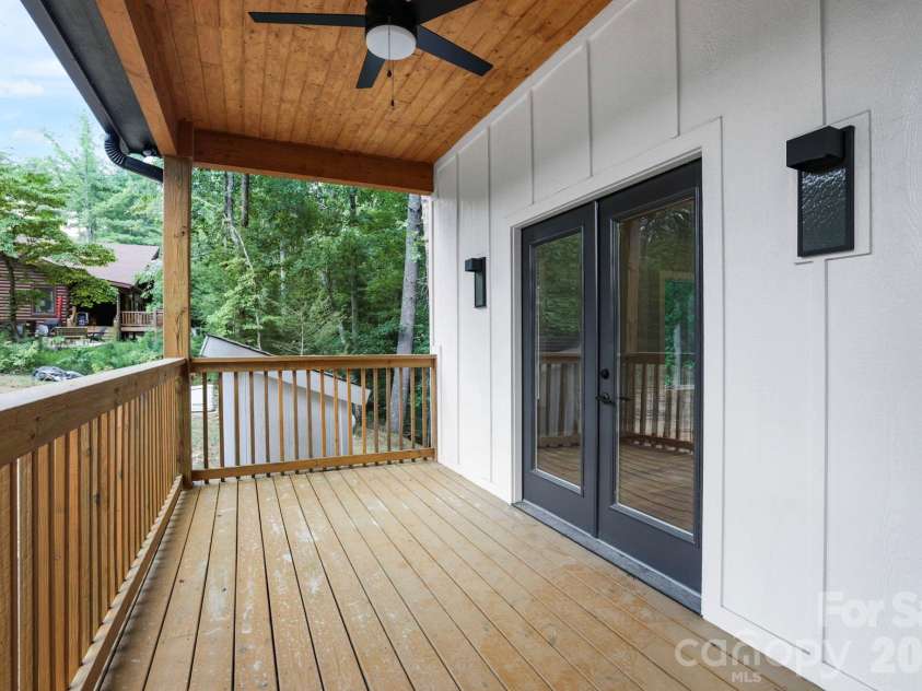 338 Hawks Terrace, Lake Lure, NC 28746.  MLS# CAR4406577, YatesRealty ID 40173. 