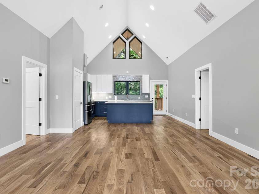 338 Hawks Terrace, Lake Lure, NC 28746.  MLS# CAR4406577, YatesRealty ID 40173. 