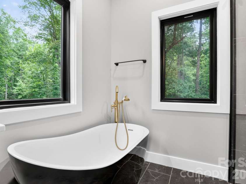 338 Hawks Terrace, Lake Lure, NC 28746.  MLS# CAR4406577, YatesRealty ID 40173. 